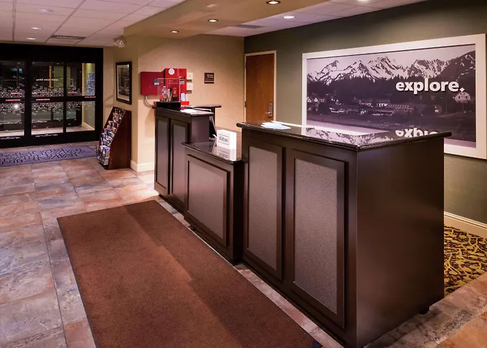 Hampton Inn & Suites Carson City