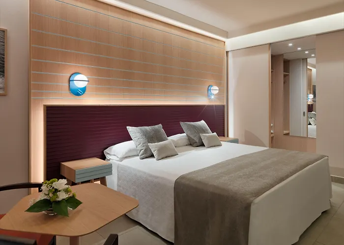 Adrian Hoteles Roca Nivaria
