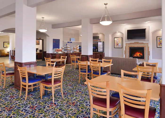 Holiday Inn Express & Suites Alamosa By Ihg