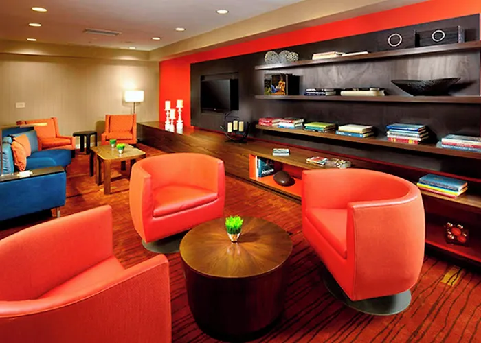 Courtyard By Marriott Akron Stow