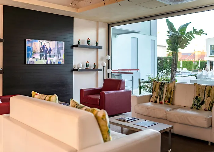 Domino Suite Hotel & Residence