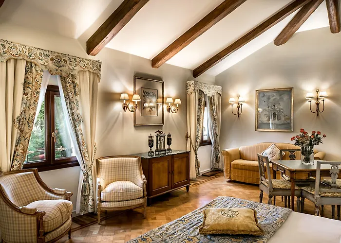 Villa Franceschi Hotel & Resort