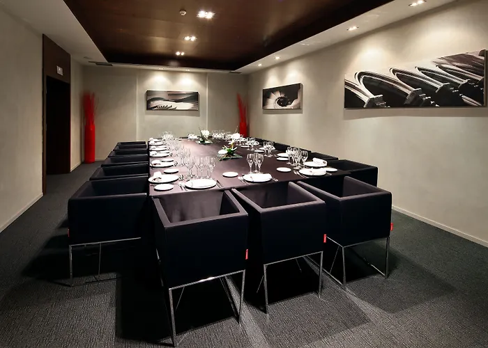 Olivia Plaza Hotel