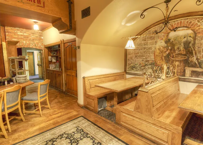 Montvale Hotel (Adults Only)