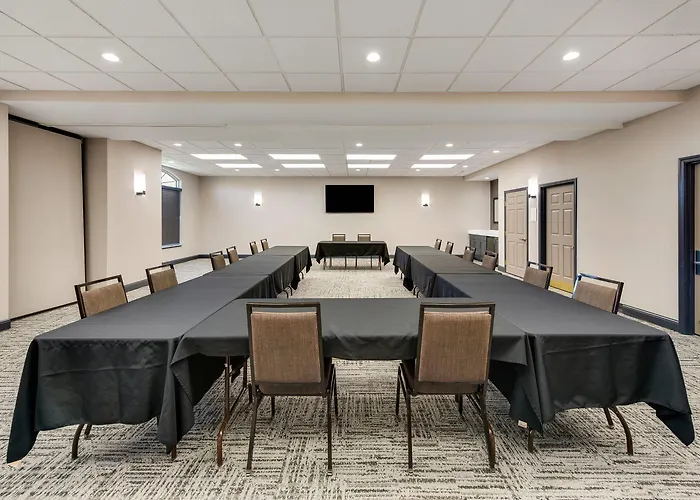 Country Inn & Suites By Radisson, Findlay, Oh