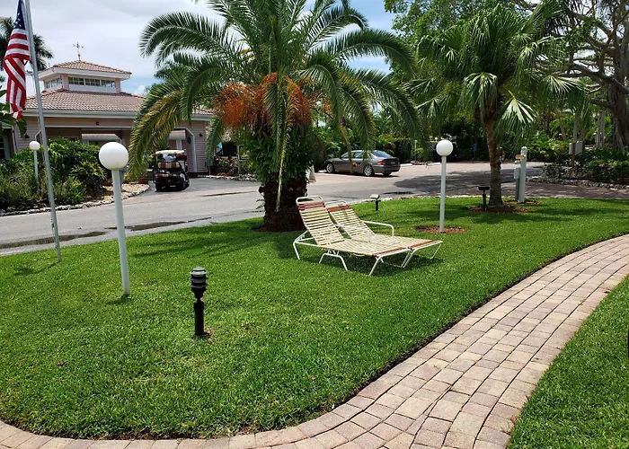 Tropical Beach Resorts - Sarasota