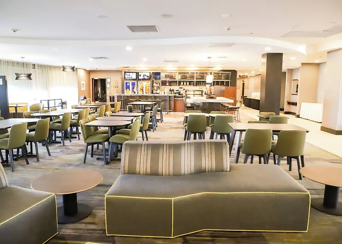 Courtyard By Marriott Toronto Brampton