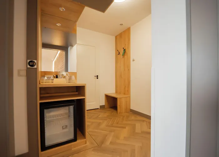 Art Hotel Rotterdam-Fully Renovated