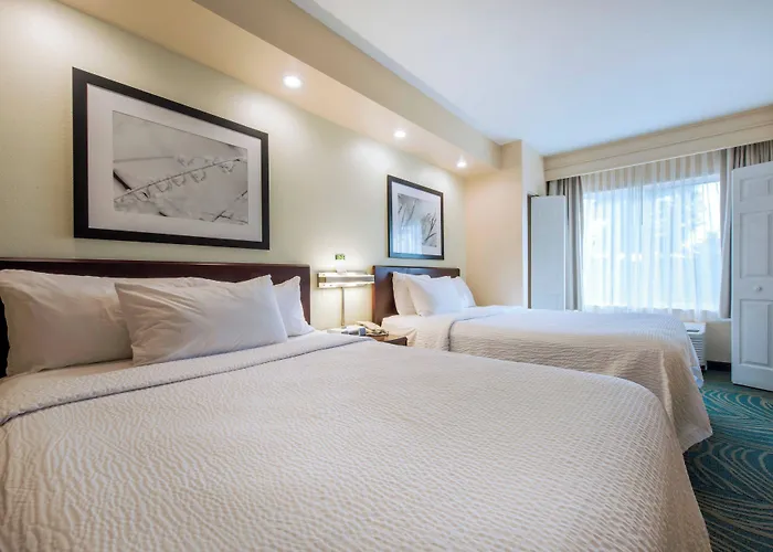 Springhill Suites Devens Common Center