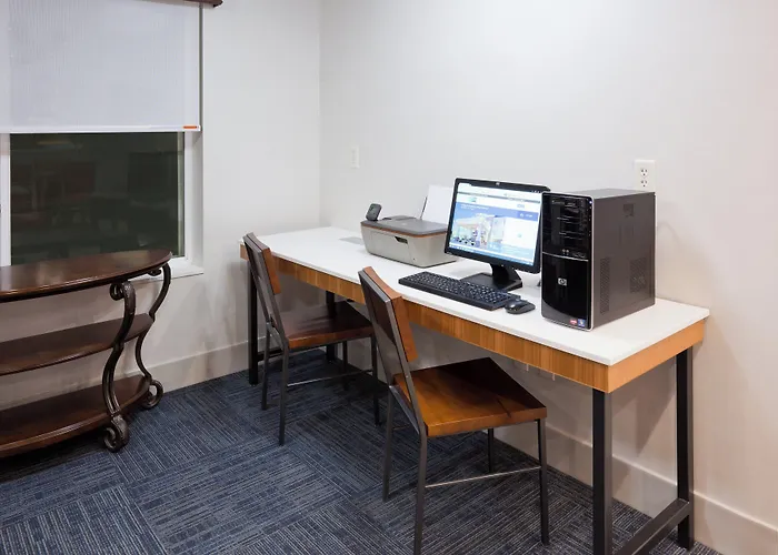 Holiday Inn Express & Suites - Dickinson By Ihg