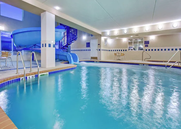 Holiday Inn Express & Suites - Dickinson By Ihg
