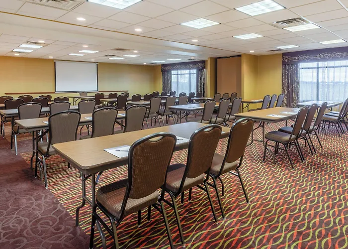 Holiday Inn Express Hotel & Suites Bowling Green By Ihg