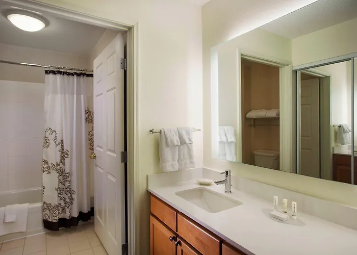 Residence Inn By Marriott Detroit / Novi