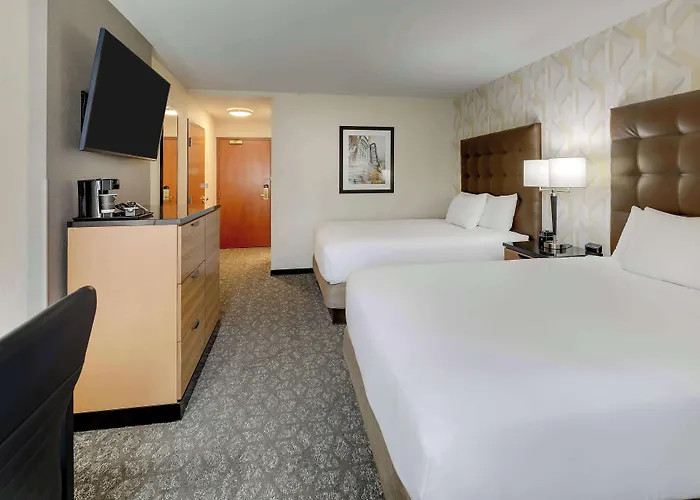 Drury Inn & Suites Birmingham Lakeshore Drive