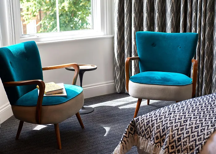The Lodge Hotel - Putney