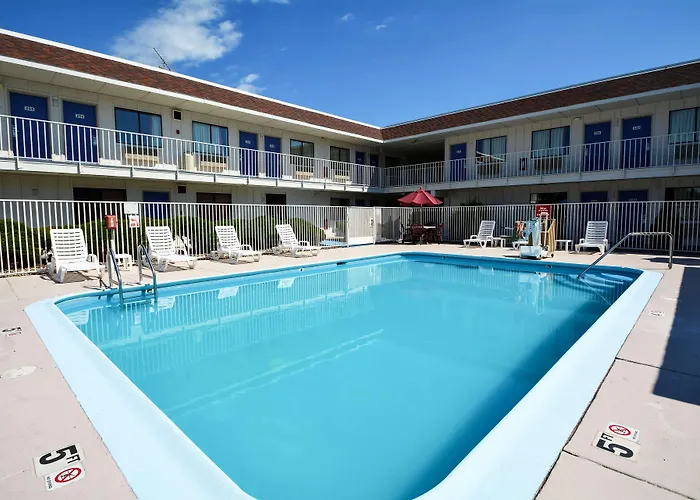 Motel 6-Windsor Locks, Ct - Hartford