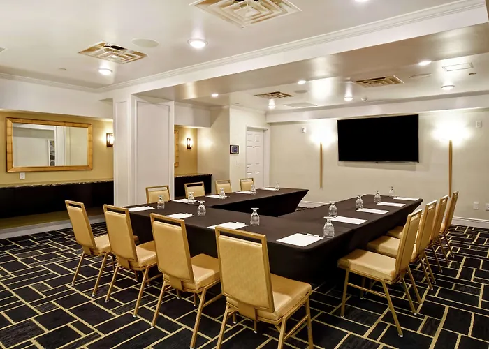 Doubletree By Hilton Deadwood At Cadillac Jack'S