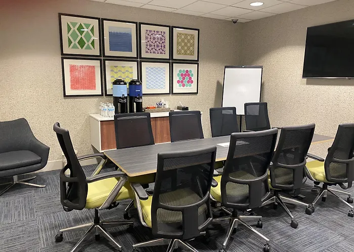 Holiday Inn Express Independence - Kansas City By Ihg