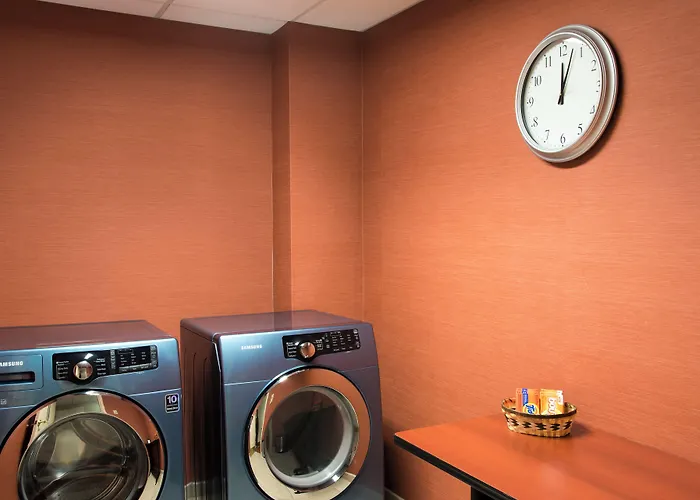 Holiday Inn Express Hotel & Suites Grand Rapids-North By Ihg