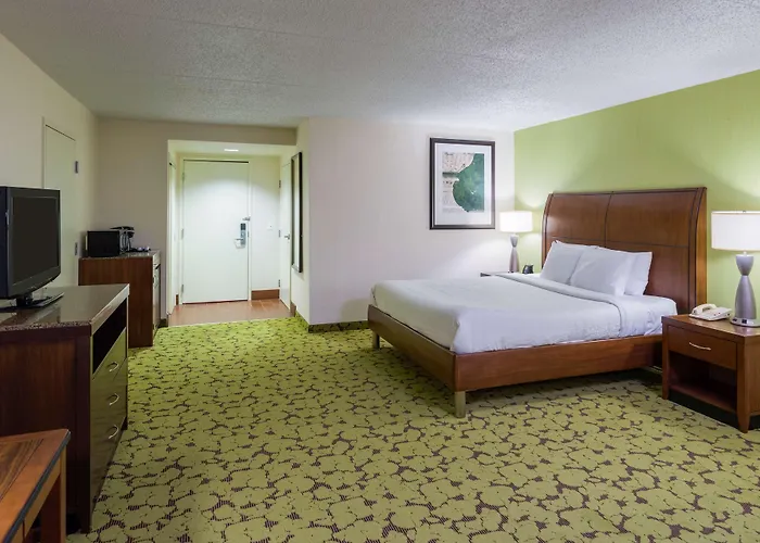 Hilton Garden Inn Edison/Raritan Center