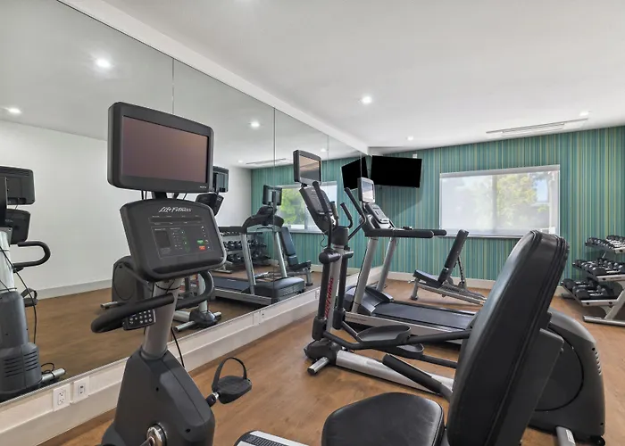 Holiday Inn Express & Suites Mountain View Silicon Valley By Ihg