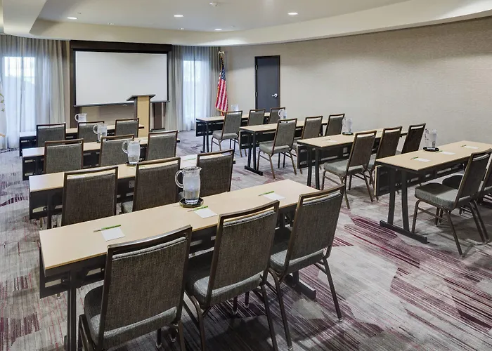 Courtyard By Marriott Providence Warwick
