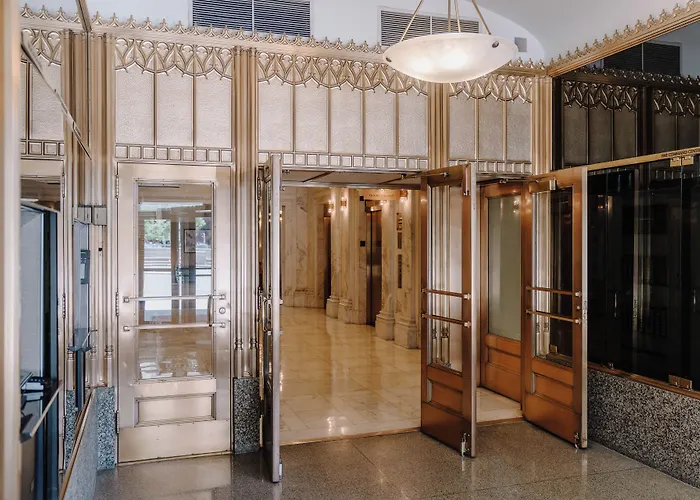 Club Quarters Hotel Wacker At Michigan, Chicago