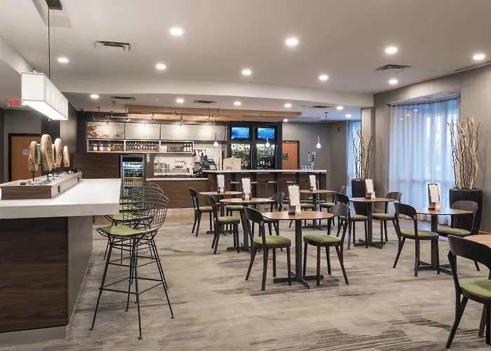 Courtyard By Marriott Toronto Vaughan