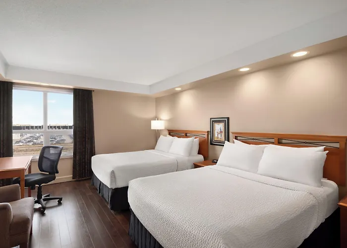 Royal Hotel Edmonton Airport Trademark Collection By Wyndham