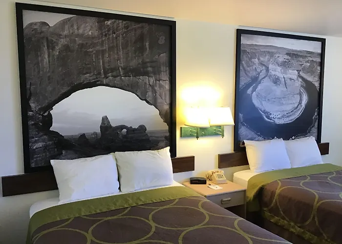 Arch Canyon Inn