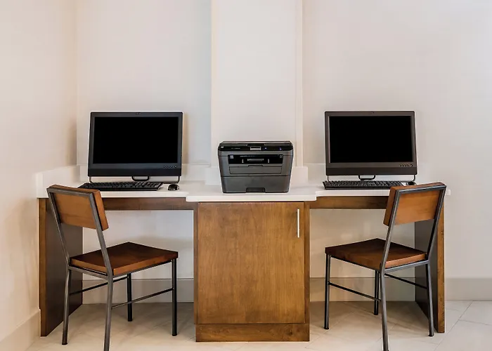 Holiday Inn Express Chapel Hill By Ihg