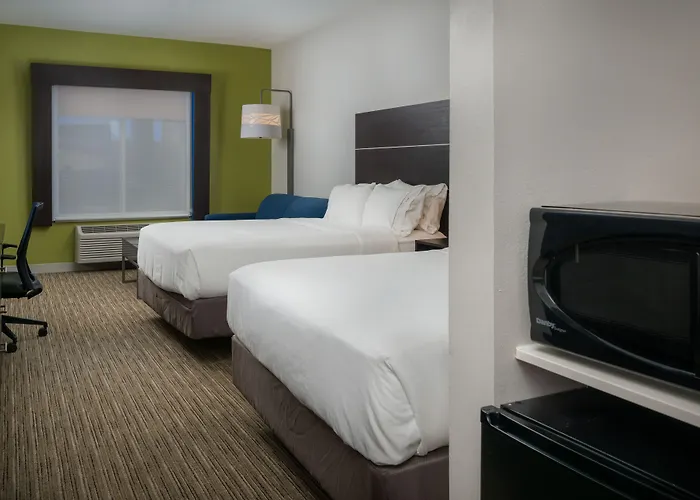 Holiday Inn Express Lawrence By Ihg