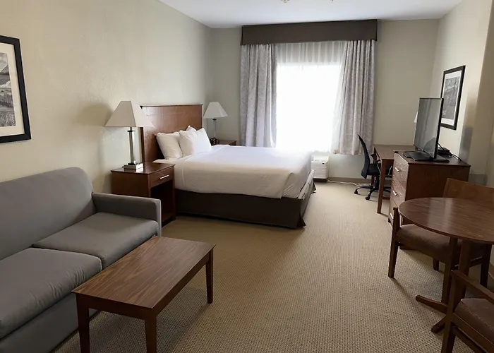 Super 8 By Wyndham Fort St. John Bc