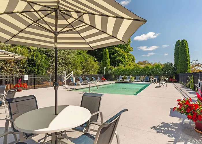 Best Western Plus Cold Spring