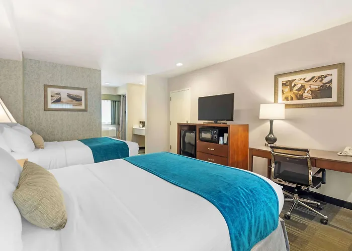 Best Western Plus Cold Spring