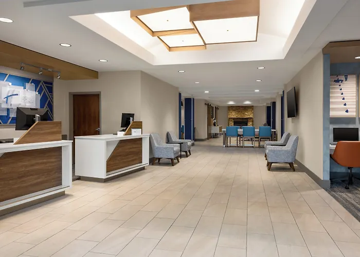 Holiday Inn Express Hotel & Suites Hagerstown By Ihg