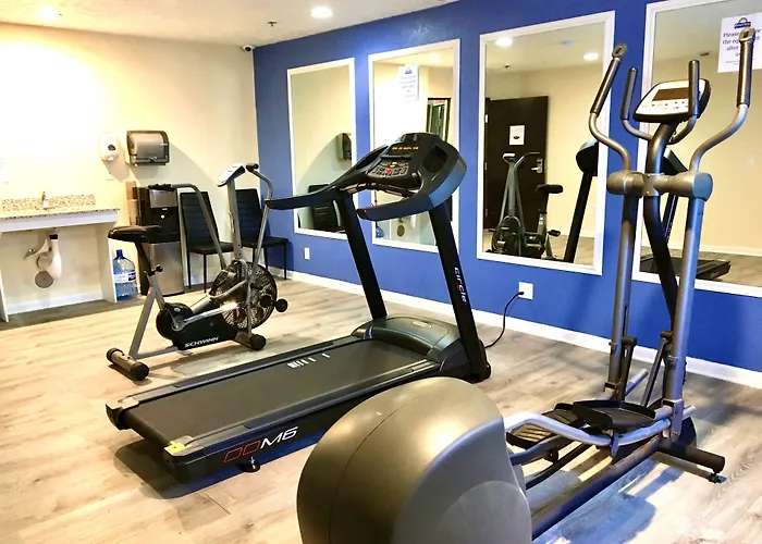 Days Inn & Suites By Wyndham Traverse City