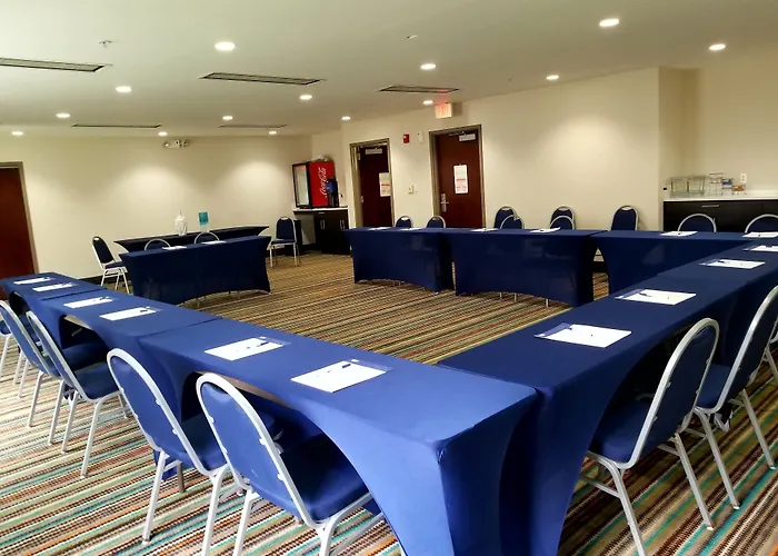 Holiday Inn Express Hotel & Suites Mebane By Ihg