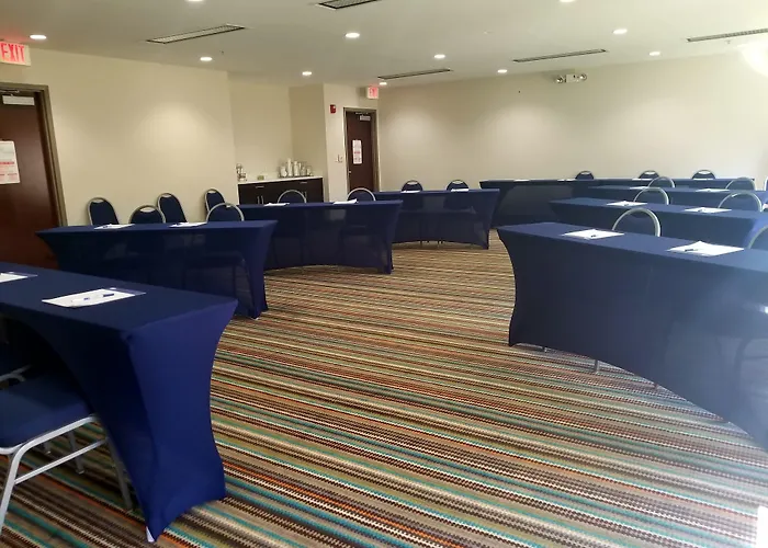 Holiday Inn Express Hotel & Suites Mebane By Ihg