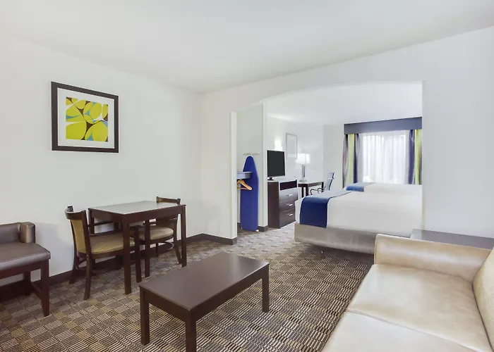 Holiday Inn Express Hotel & Suites Mebane By Ihg