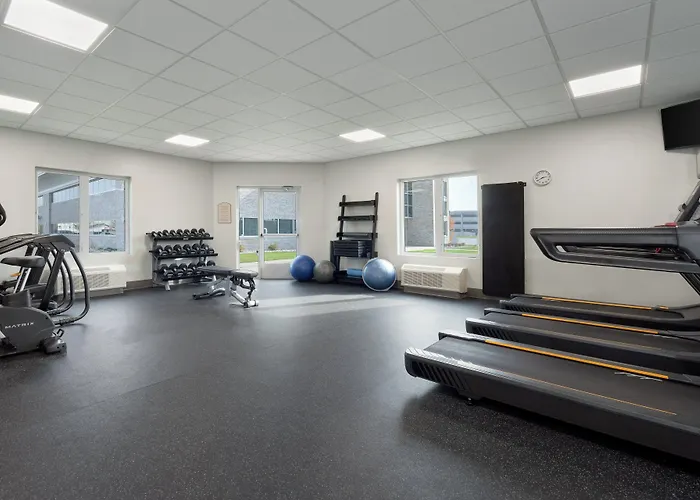 Holiday Inn Express Hotel & Suites Saginaw By Ihg