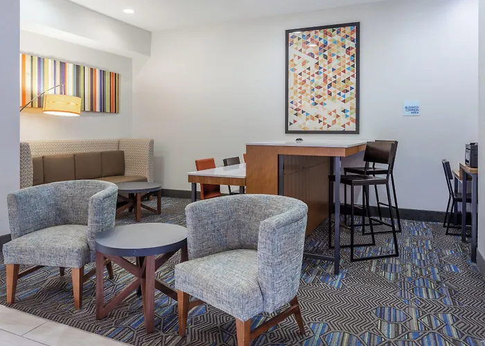 Holiday Inn Express & Suites White Haven - Poconos By Ihg