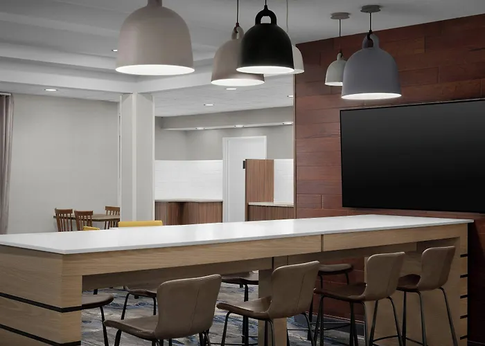 Fairfield Inn And Suites By Marriott Emporia I-95