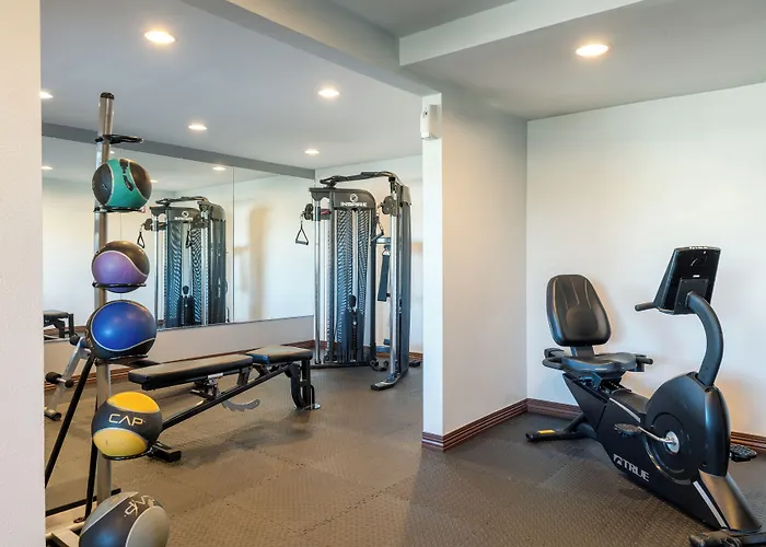 Best Western Plus The Inn At Sharon/Foxboro
