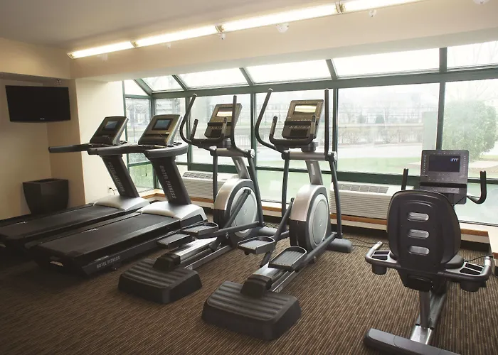 La Quinta Inn & Suites By Wyndham Boston Somerville