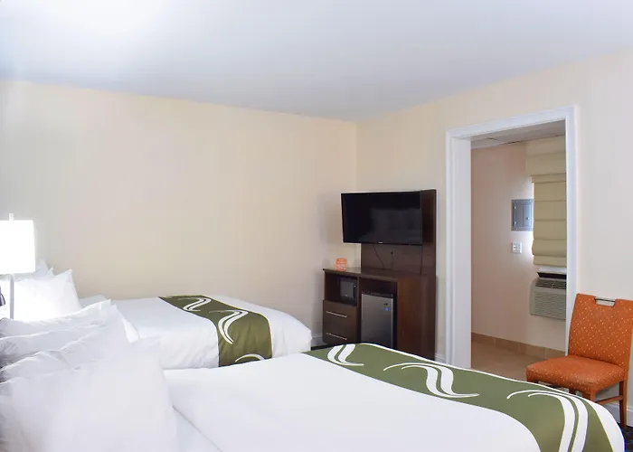Quality Inn & Suites Middletown - Newport