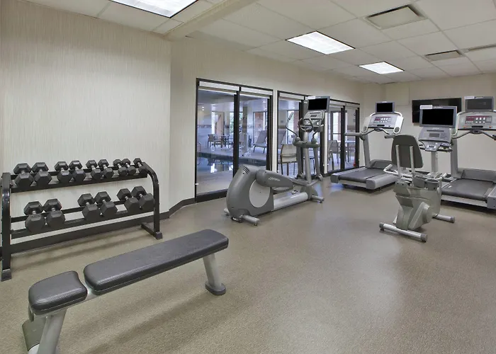 Courtyard By Marriott Somerset