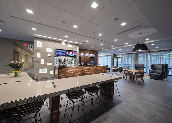 Courtyard By Marriott Russellville