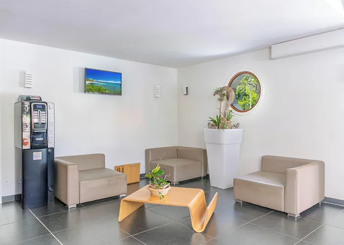 Zenitude Hotel Residences Le Salako