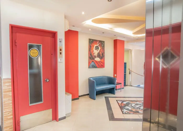 Argo Hotel Piraeus